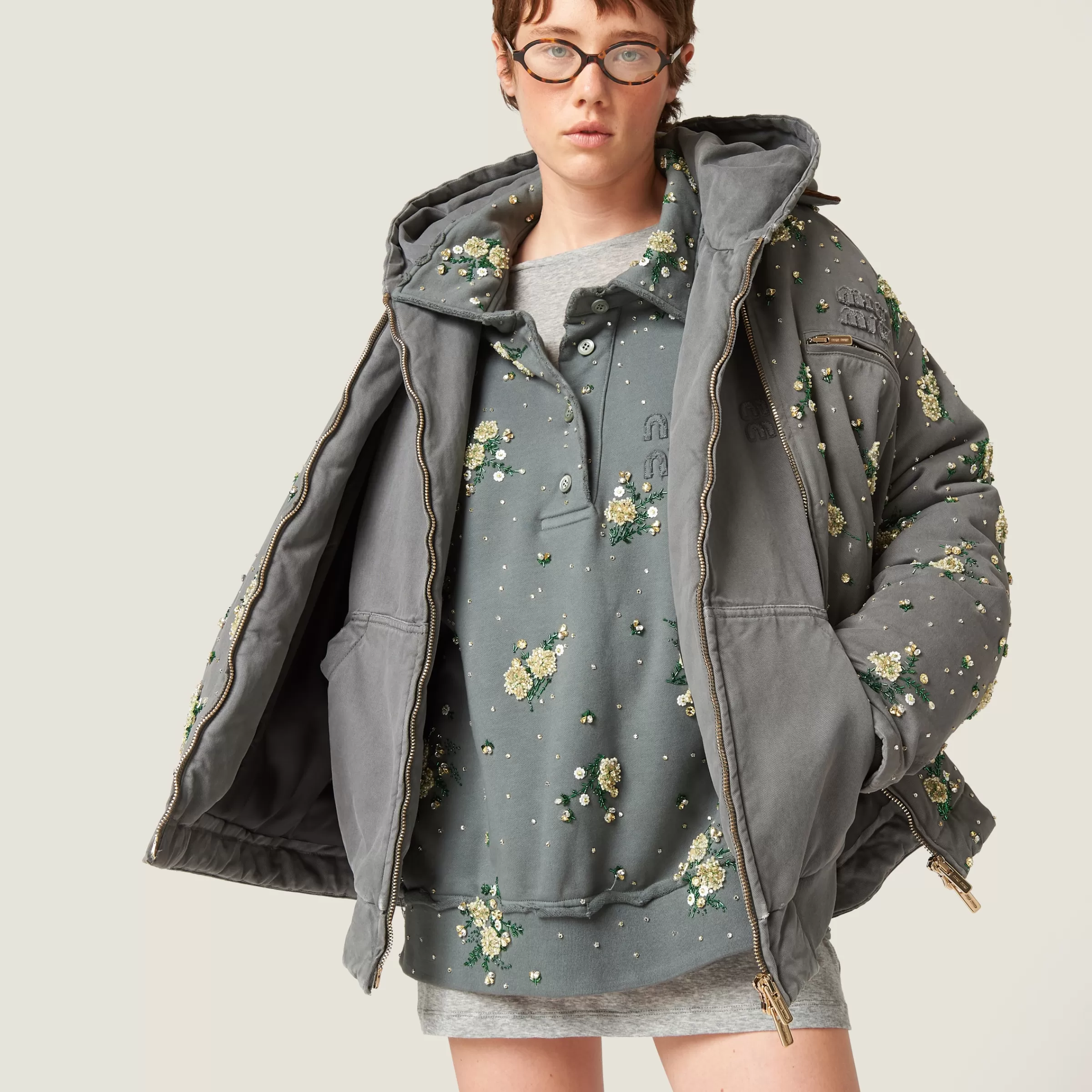 Garment-dyed cotton fleece sweatshirt with embroidered logo>Miu Miu Online