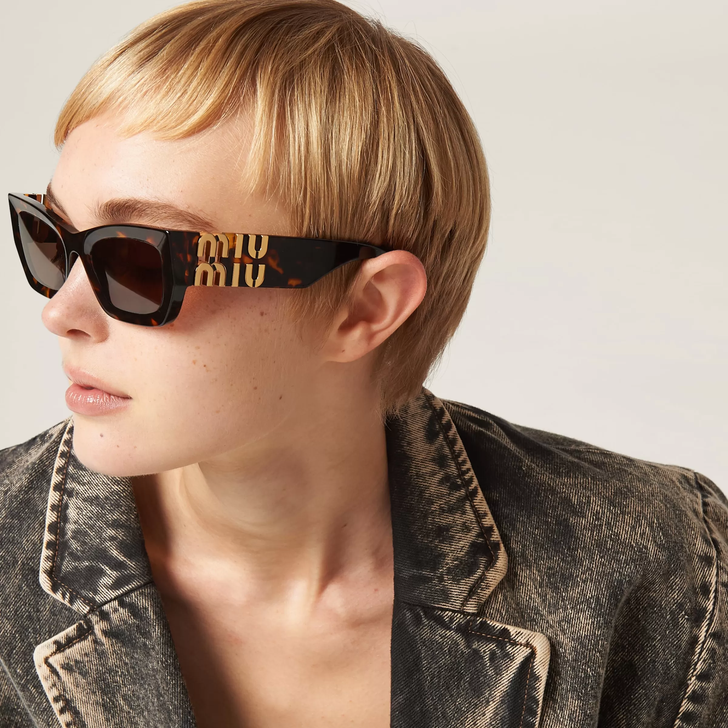 Miu Glimpse sunglasses>Miu Miu Fashion