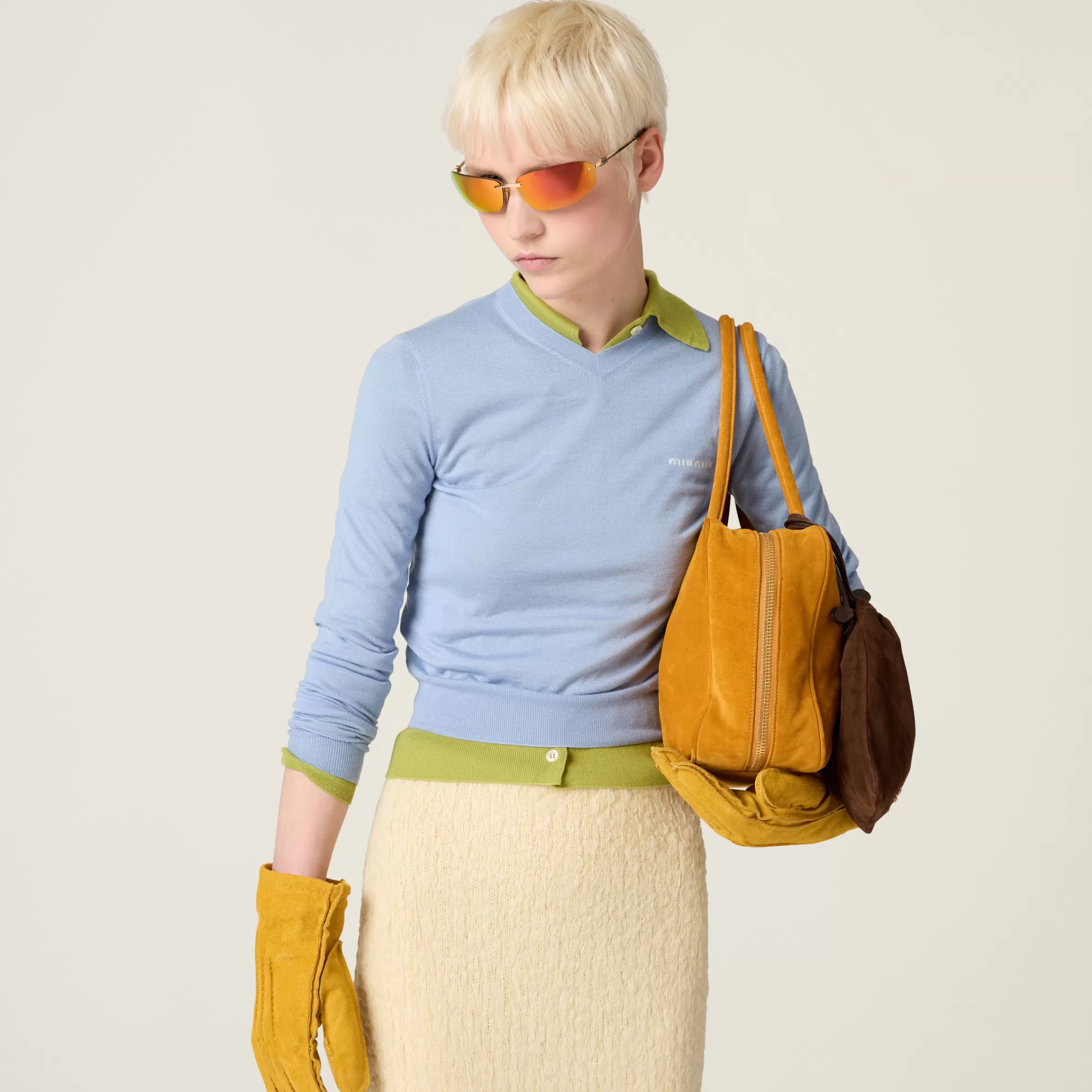 Silk and cashmere V-neck sweater>Miu Miu Outlet