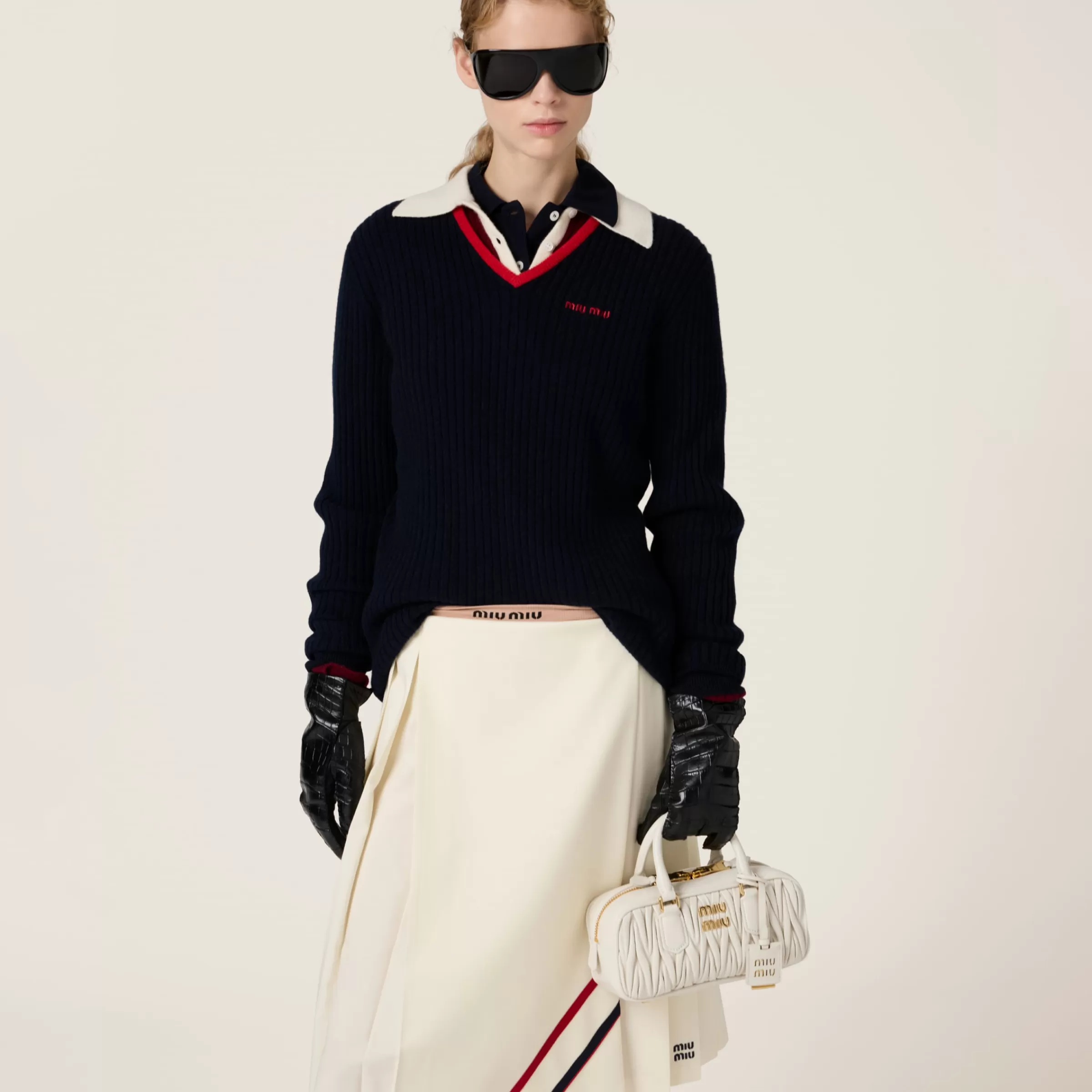 V-neck cashmere sweater>Miu Miu Fashion