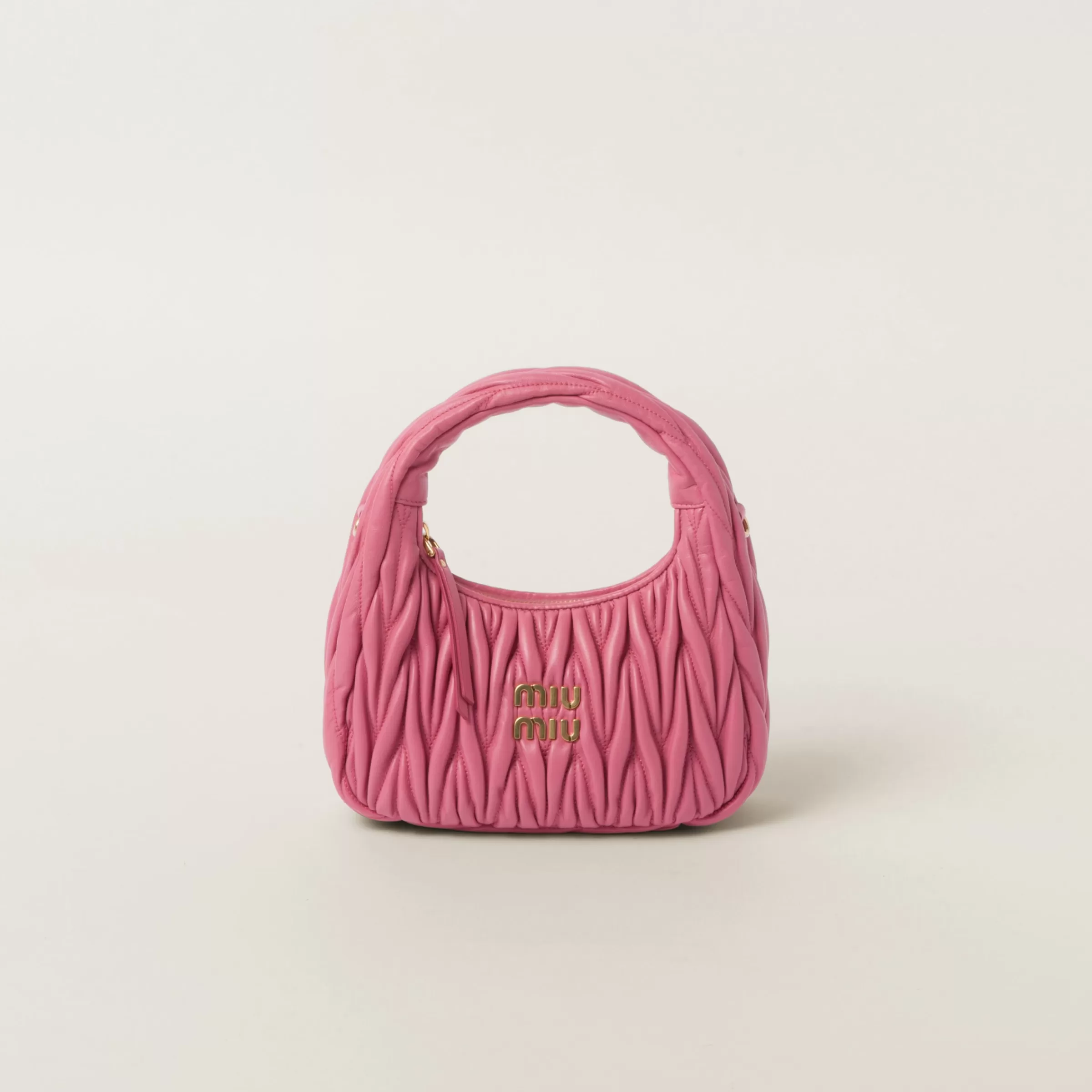 Wander matelassé nappa leather hobo bag>Miu Miu Outlet