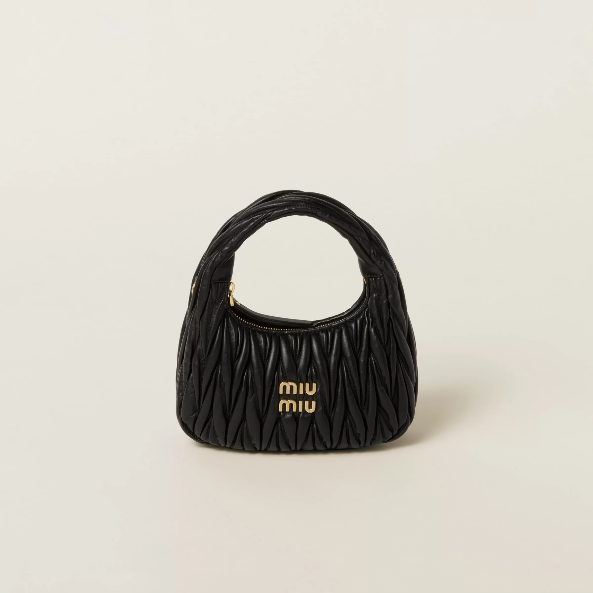 Wander matelassé nappa leather hobo bag>Miu Miu Outlet
