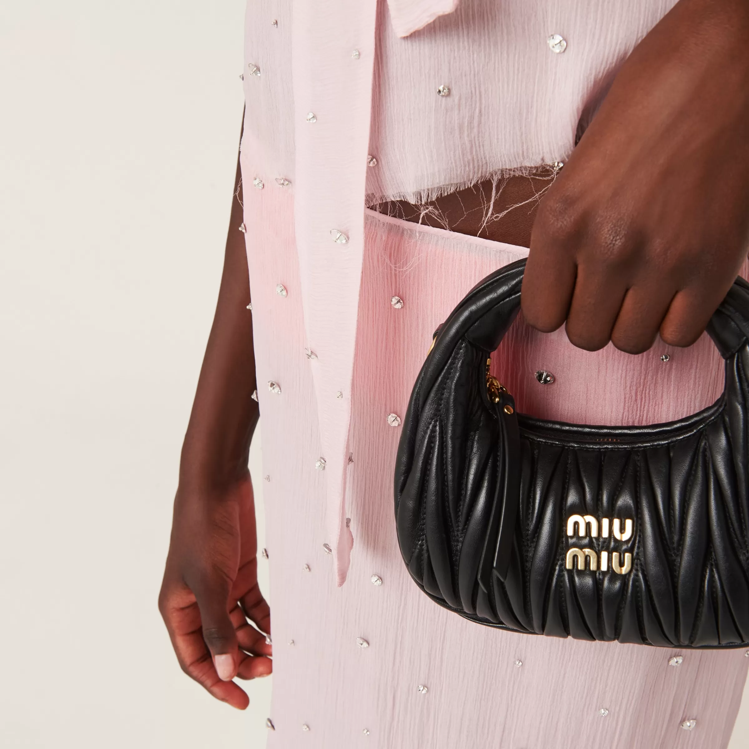 Wander matelassé nappa leather hobo mini-bag>Miu Miu Sale
