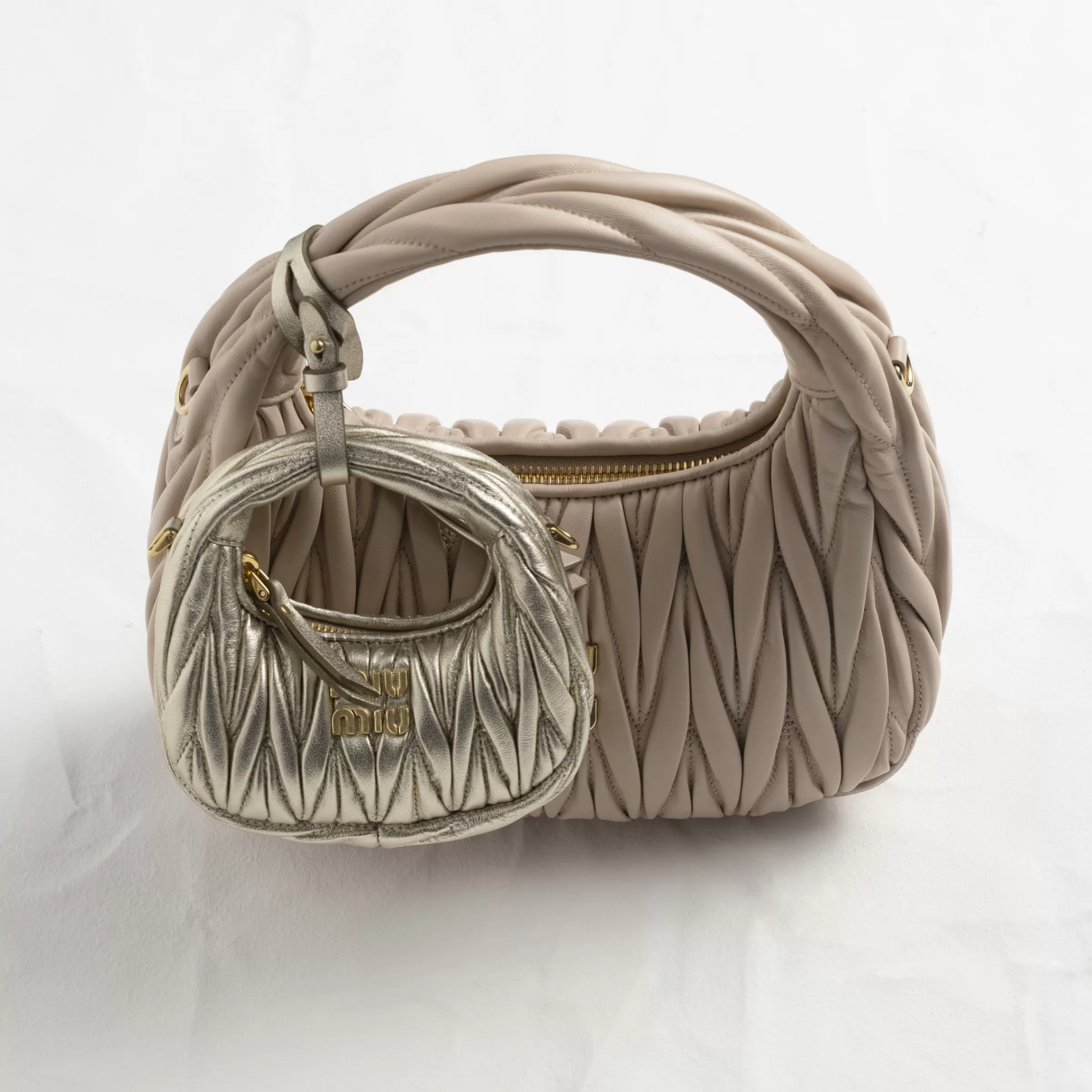 Wander matelassé nappa leather micro hobo bag>Miu Miu Flash Sale