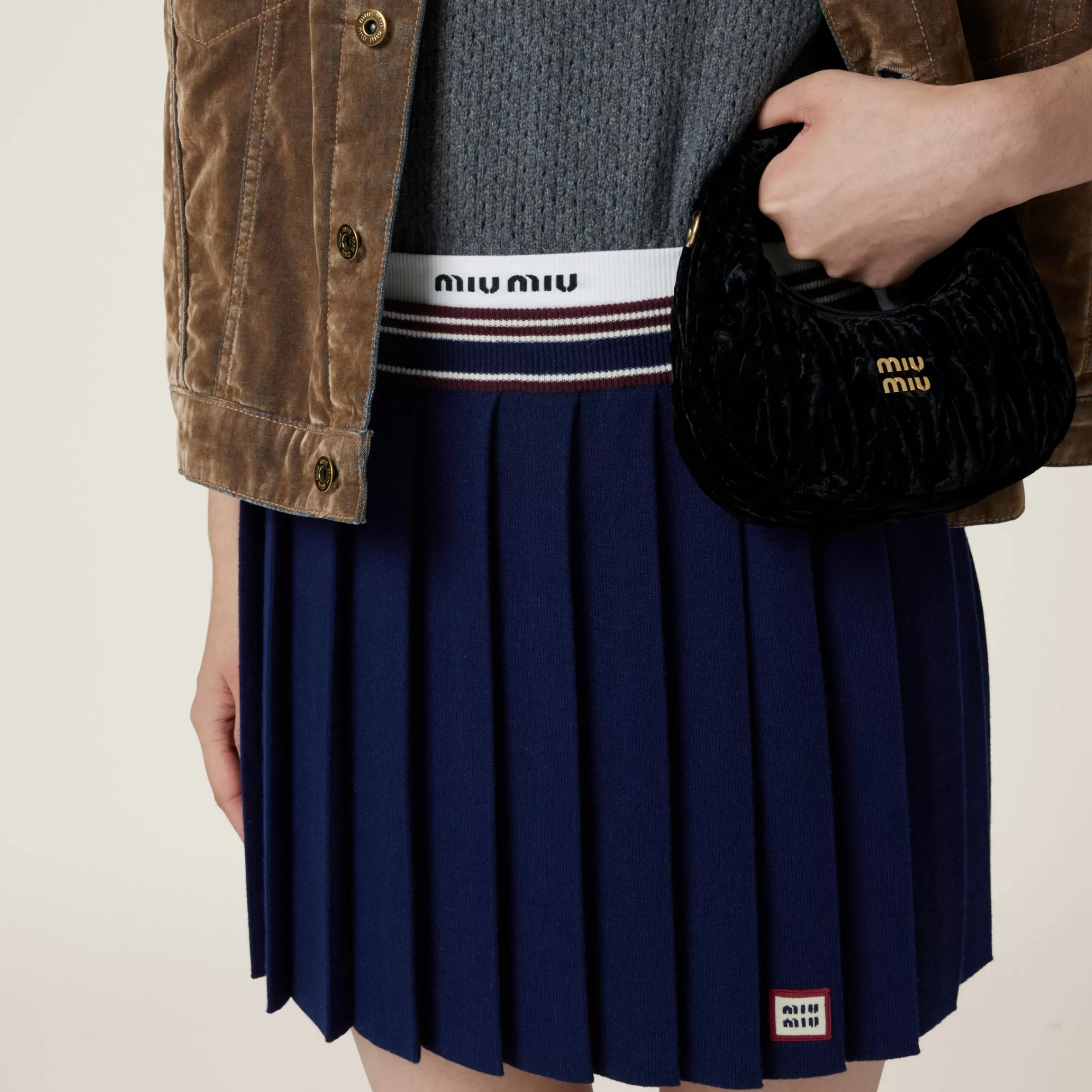Wander velvet hobo mini bag>Miu Miu Hot