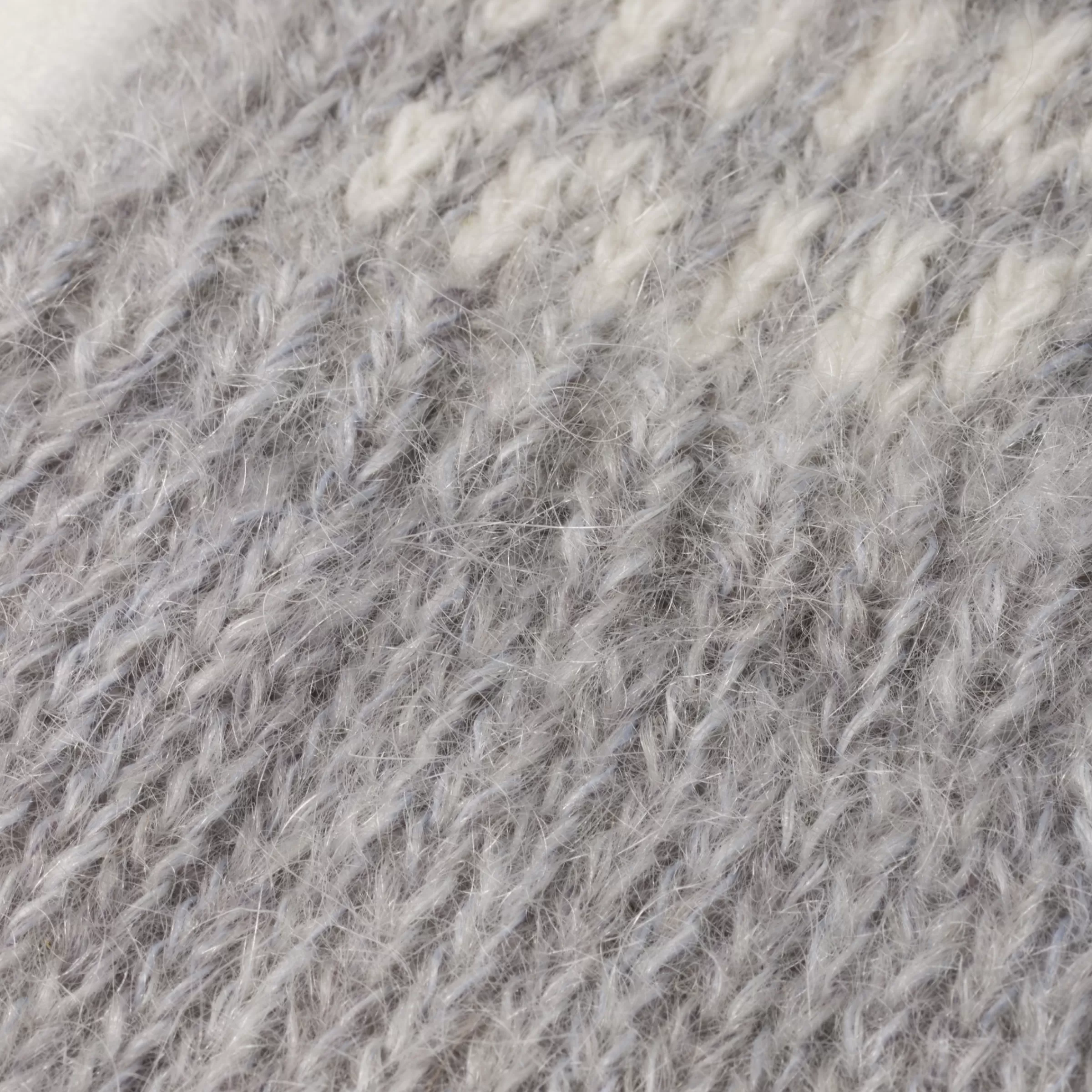 Wool and mohair gloves>Miu Miu Store